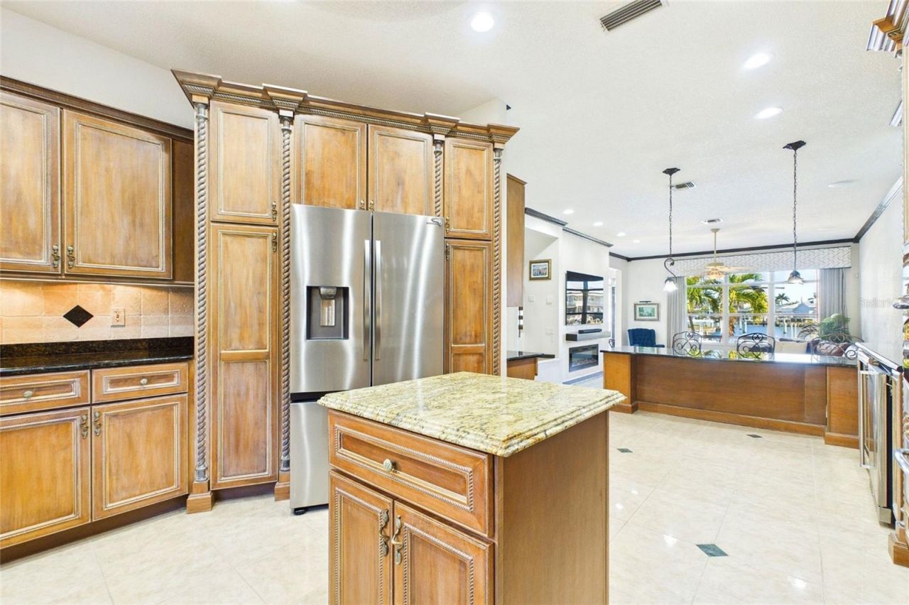 487 Pinellas Bayway S, Unit 6, Tierra Verde, FL 33715 Photo