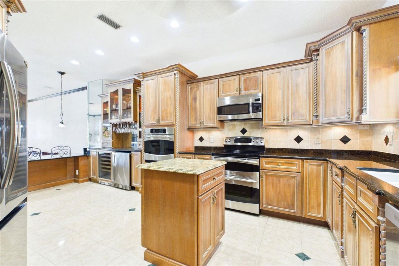 487 Pinellas Bayway S, Unit 6, Tierra Verde, FL 33715 Photo