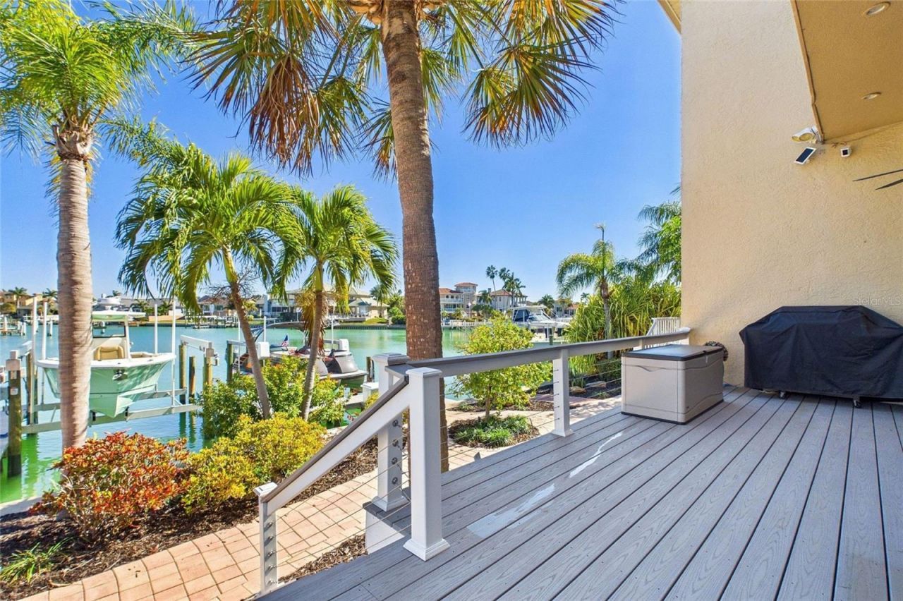 487 Pinellas Bayway S, Unit 6, Tierra Verde, FL 33715 Photo