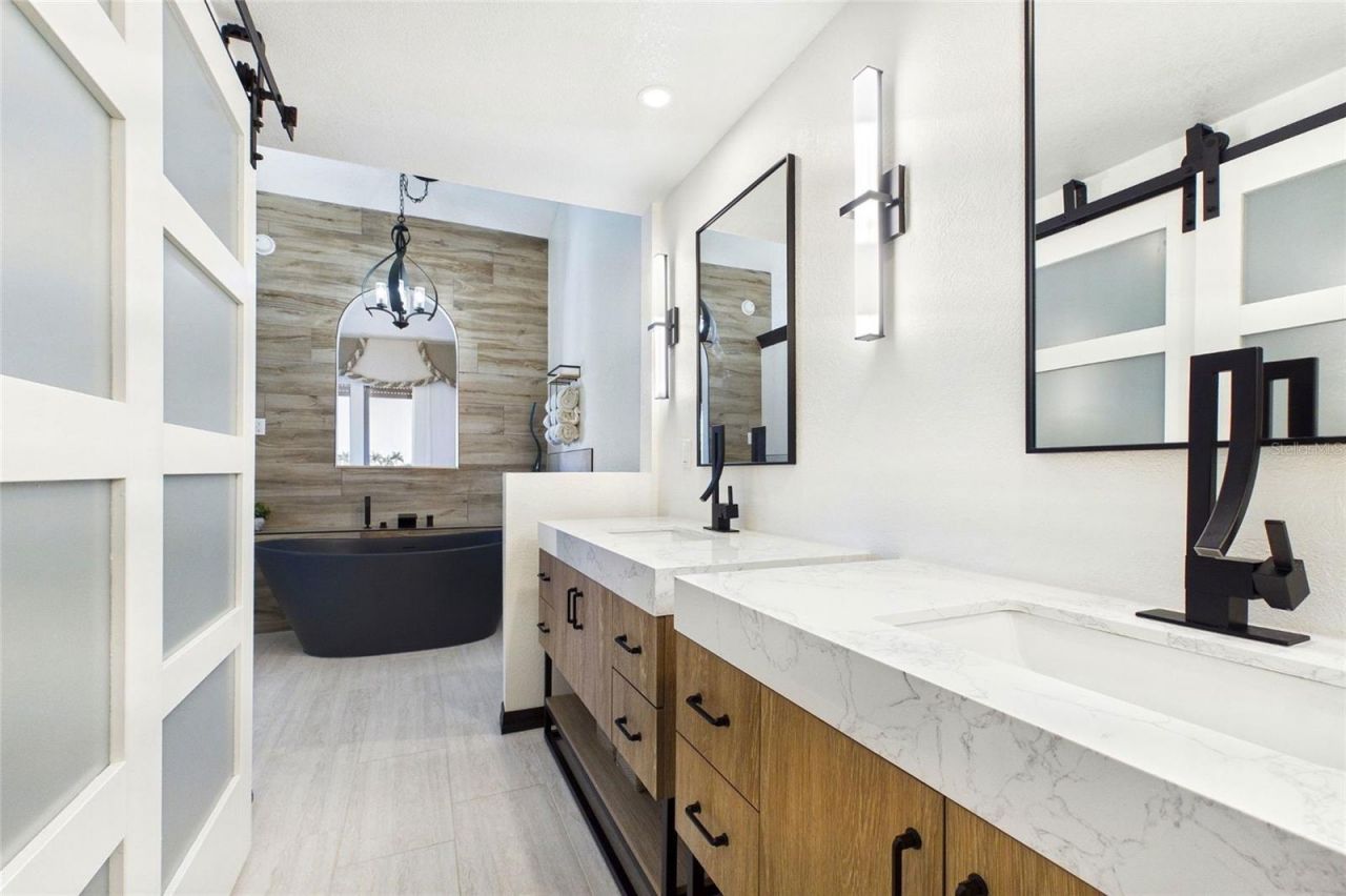 487 Pinellas Bayway S, Unit 6, Tierra Verde, FL 33715 Photo