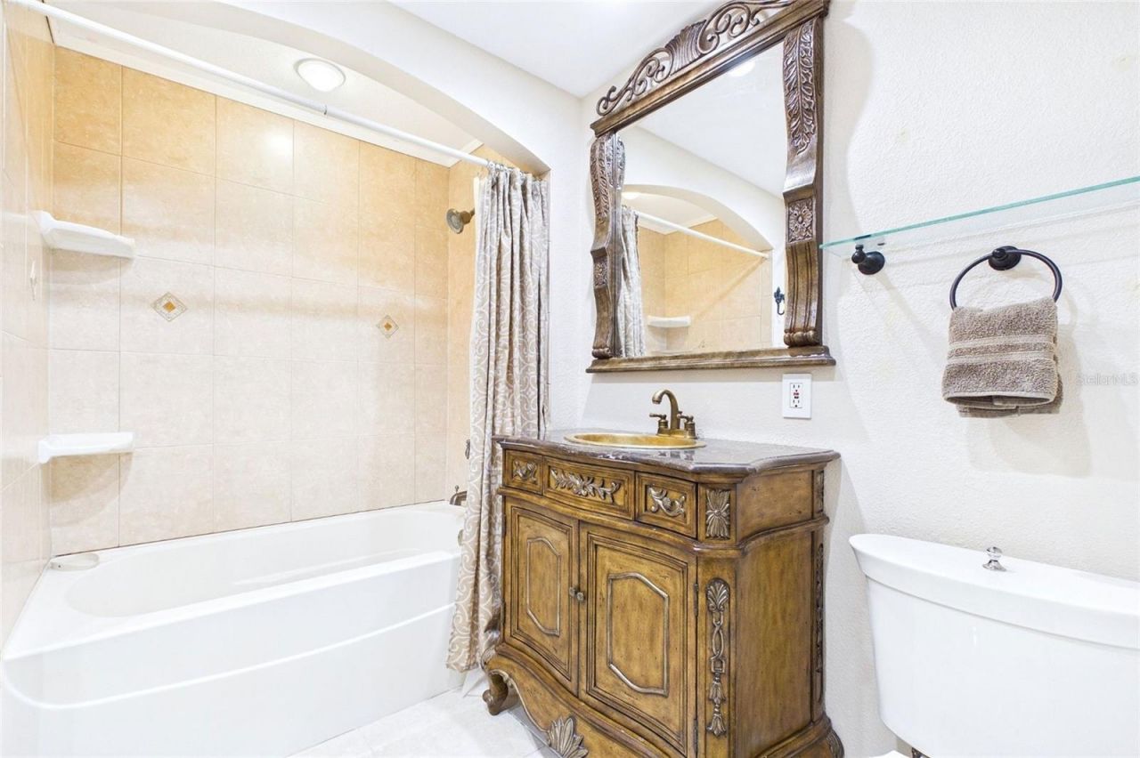 487 Pinellas Bayway S, Unit 6, Tierra Verde, FL 33715 Photo