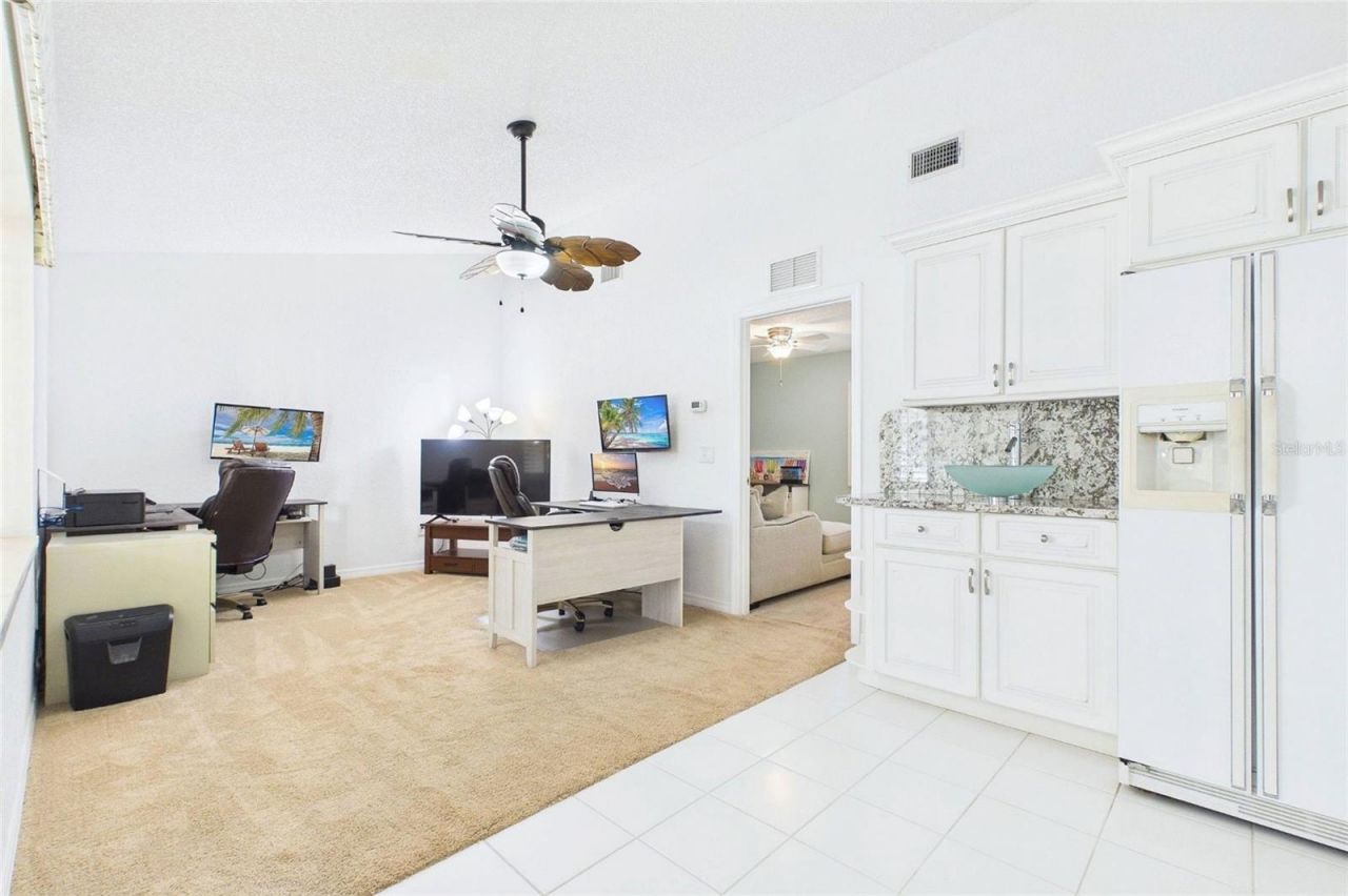 487 Pinellas Bayway S, Unit 6, Tierra Verde, FL 33715 Photo