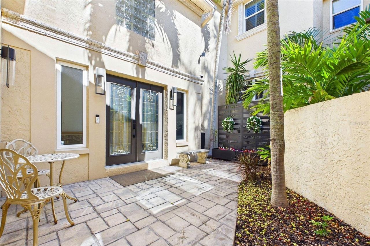 487 Pinellas Bayway S, Unit 6, Tierra Verde, FL 33715 Photo