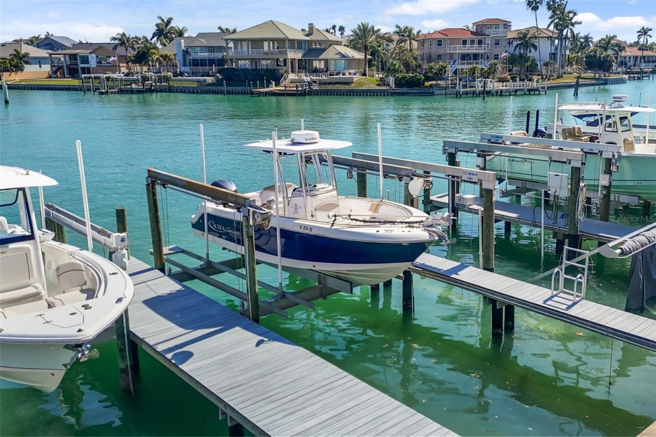 487 Pinellas Bayway S, Unit 6, Tierra Verde, FL 33715 Photo