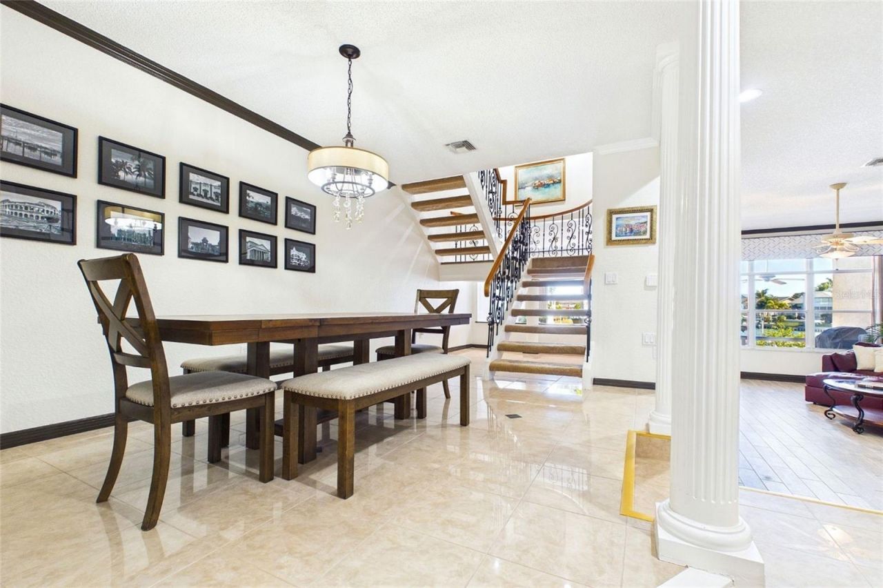 487 Pinellas Bayway S, Unit 6, Tierra Verde, FL 33715 Photo