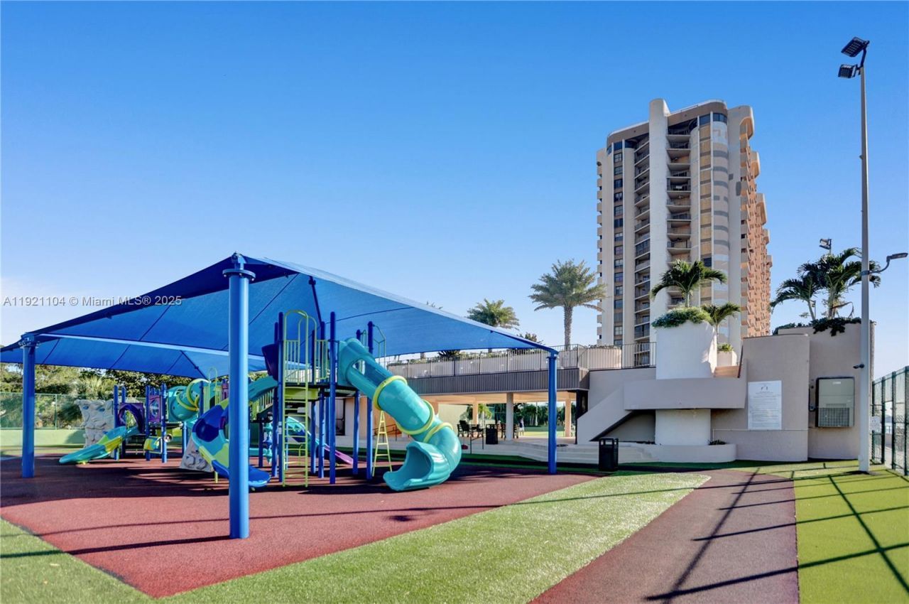 1800 NE 114th St, Unit 2105, Miami, FL 33181 Photo