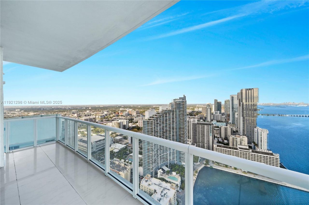 1900 N Bayshore Dr, Unit PH 4902, Miami, FL 33132 Photo