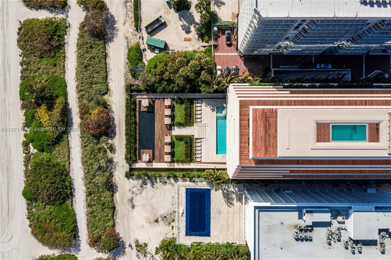 8955 Collins Ave, Unit 402, Surfside, FL 33154 Photo