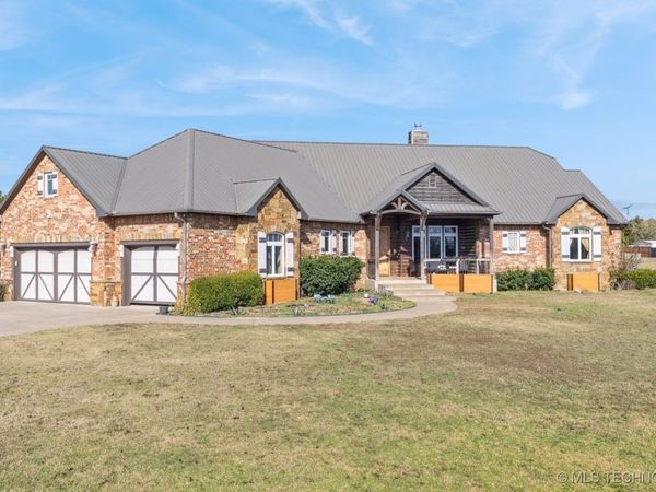 904 W 9th Street, Cushing, OK 74074