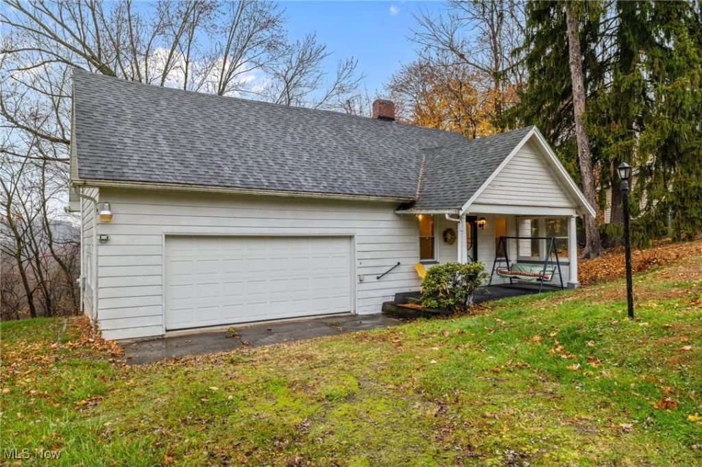 1623 Allison Street East Liverpool, OH 43920