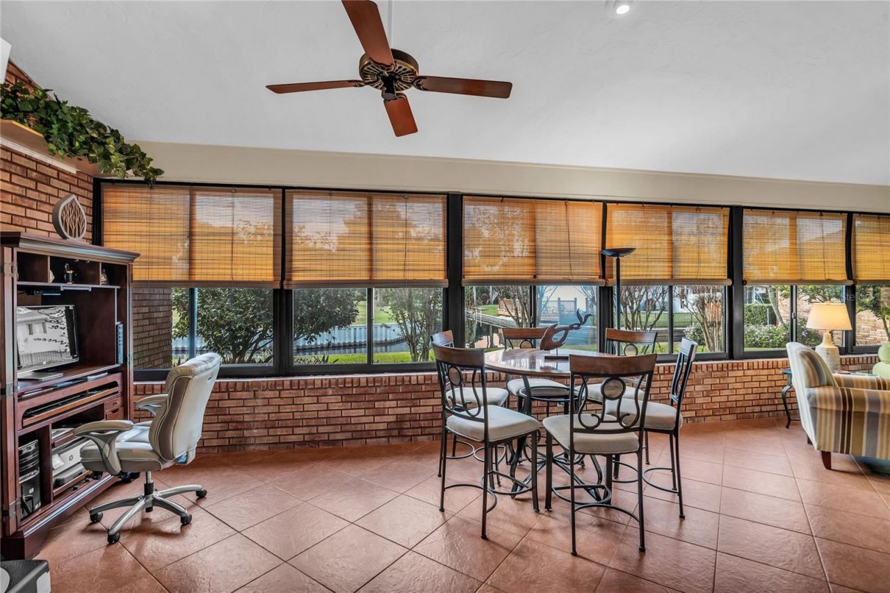 104 Acacia Point, Yalaha, FL 34797 Photo