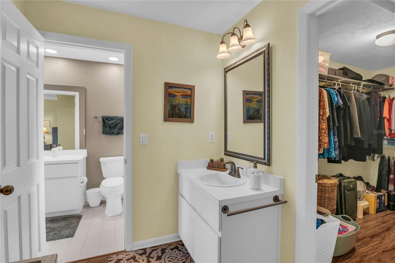 104 Acacia Point, Yalaha, FL 34797 Photo