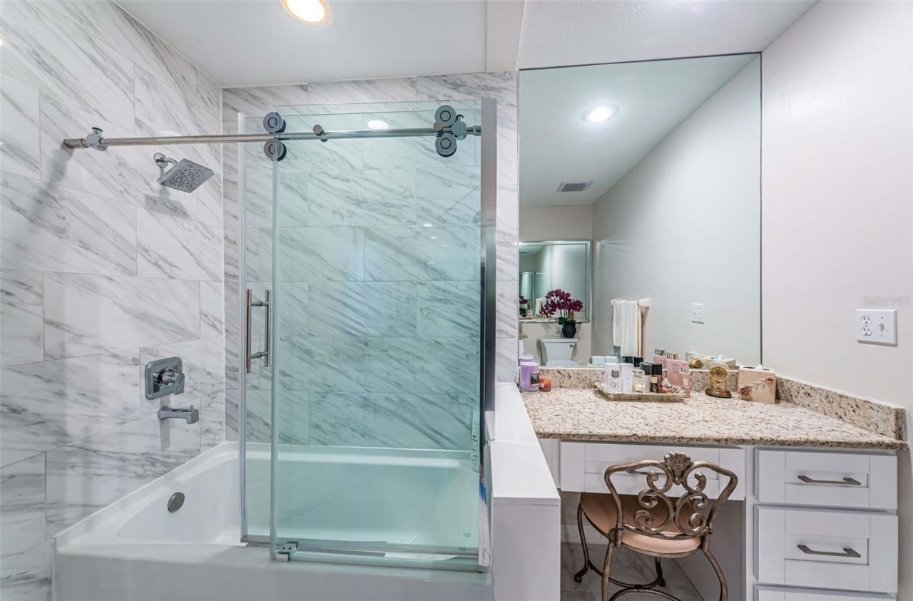 2019 Utopian Drive W, Unit 310, Clearwater, FL 33763 Photo