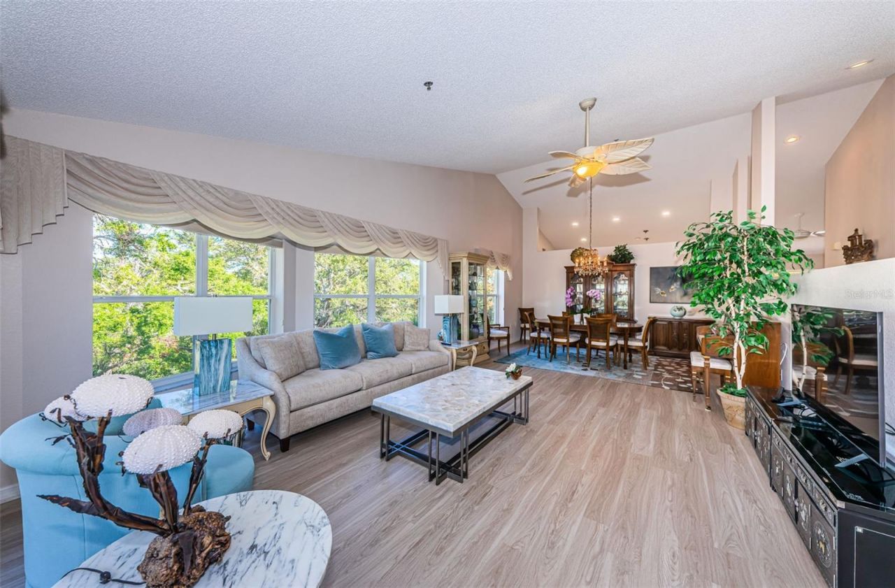 2019 Utopian Drive W, Unit 310, Clearwater, FL 33763 Photo