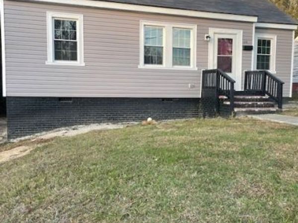 216 Oakland Drive, Fayetteville, NC 28301