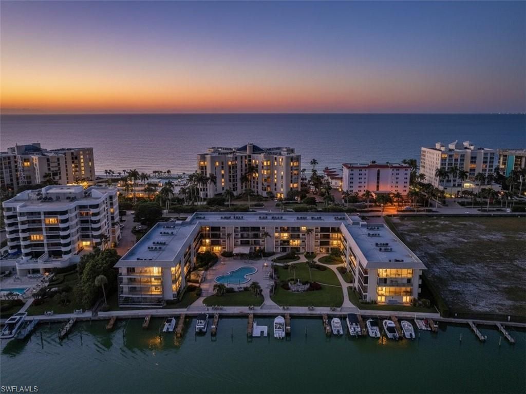 3200 Gulf Shore Blvd N, Unit 105, Naples, FL 34103 Photo