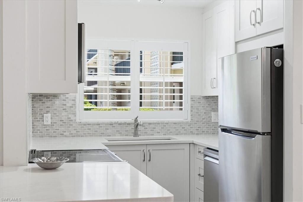 3200 Gulf Shore Blvd N, Unit 105, Naples, FL 34103 Photo