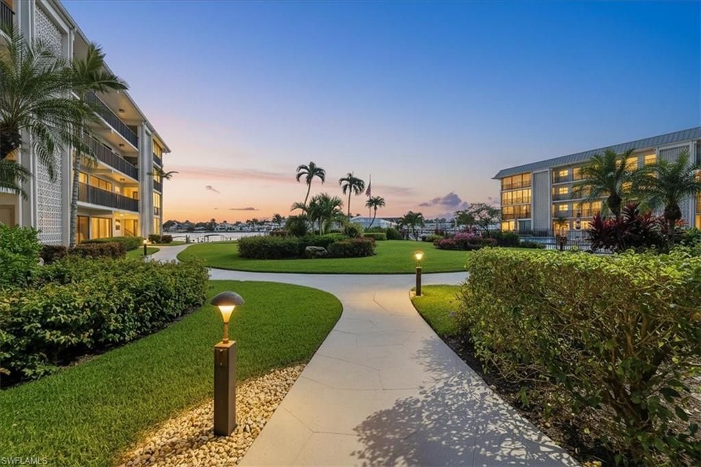 3200 Gulf Shore Blvd N, Unit 105, Naples, FL 34103 Photo