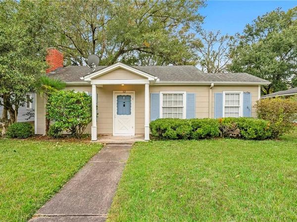32 Sherwood Drive, Mobile, AL 36606