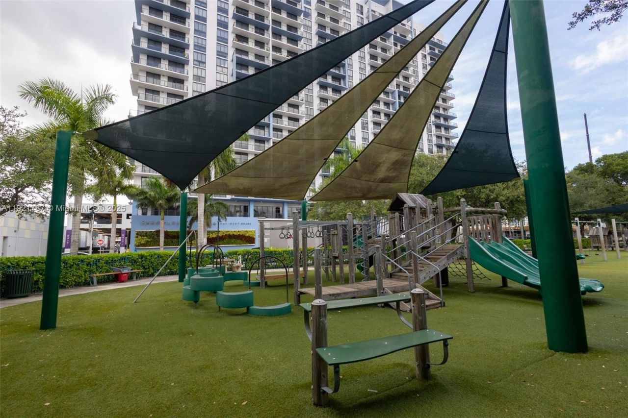 5350 NW 84th Ave, Unit 705, Doral, FL 33166 Photo