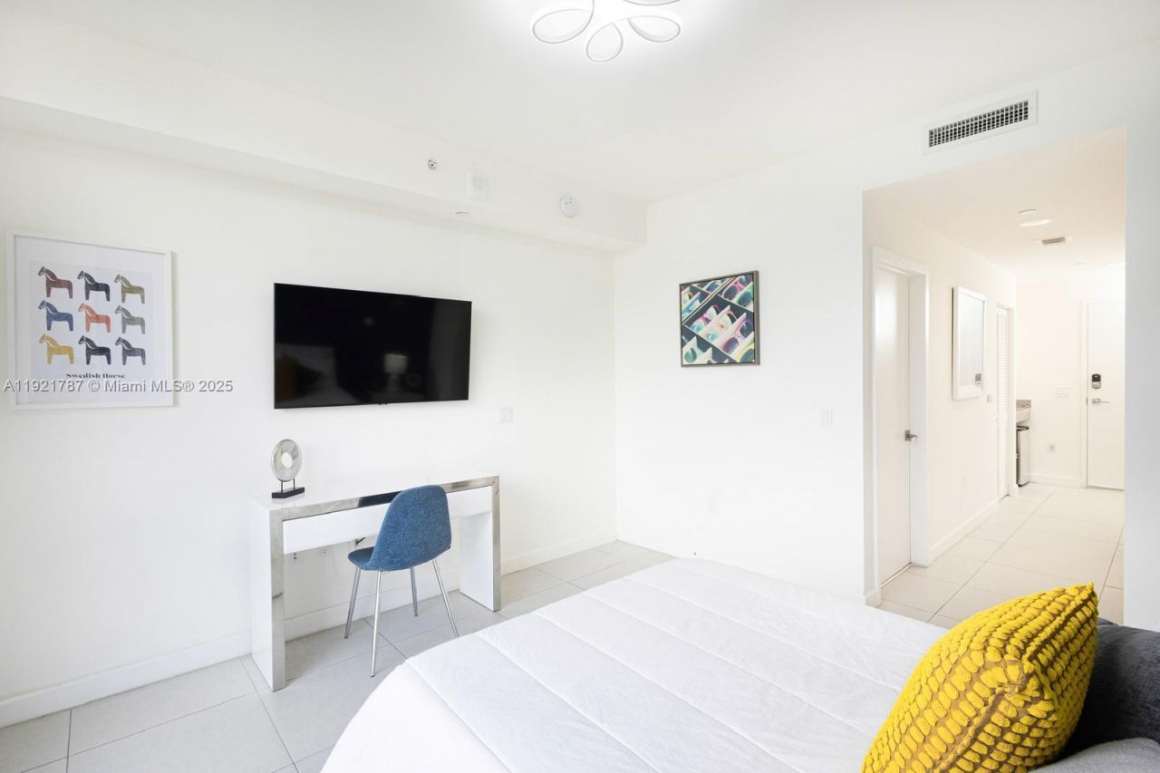 5350 NW 84th Ave, Unit 705, Doral, FL 33166 Photo