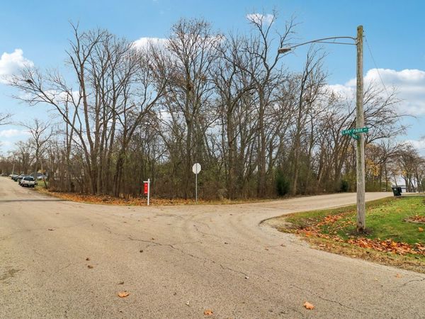 22771 Lake Park Avenue, Round Lake Beach, IL 60073