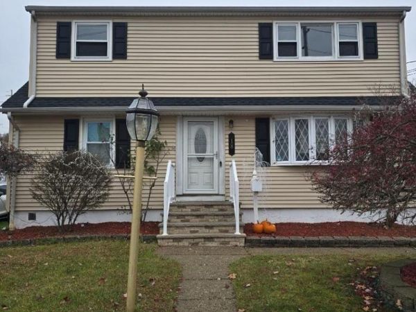 18 Donna Dr, Unit 2, Wood-Ridge, NJ 07075