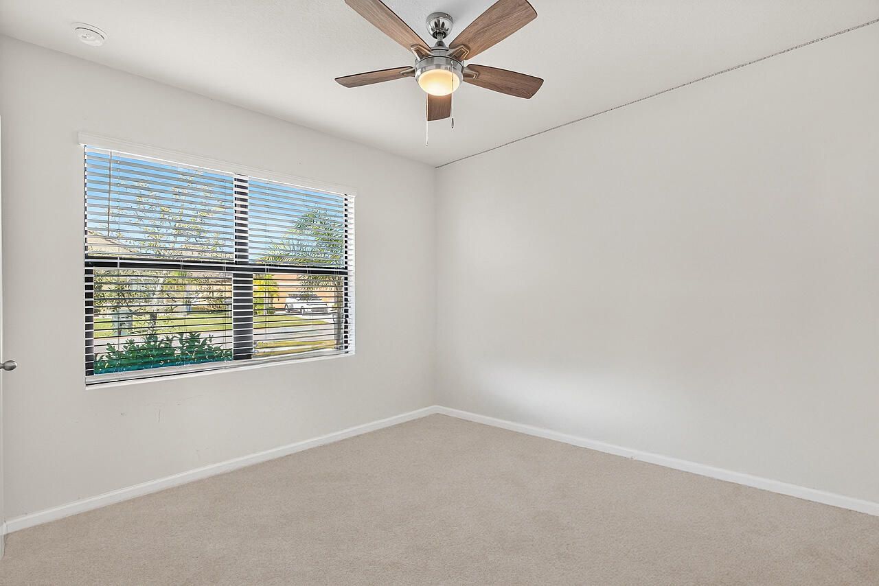 5307 Entertainment Way, Fort Pierce, FL 34947 Photo