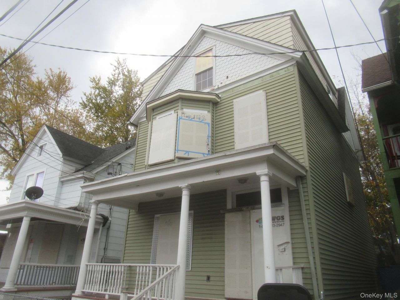 35 Carpenter Avenue, Newburgh, NY 12550 Main Photo