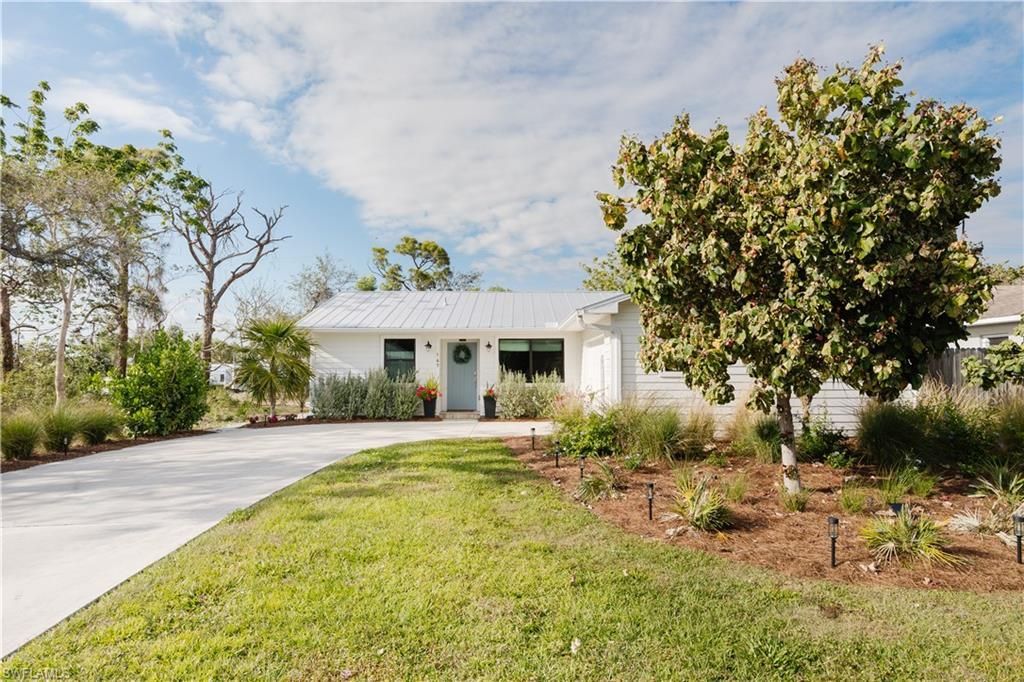 167 1st St, Bonita Springs, FL 34134 Photo