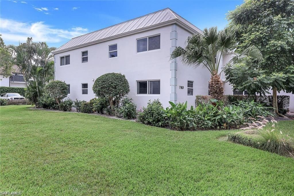 780 10th Ave S, Unit 1, Naples, FL 34102 Photo