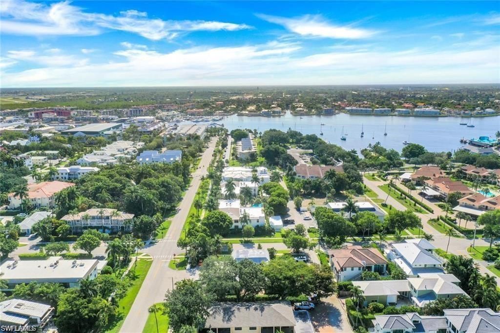 780 10th Ave S, Unit 1, Naples, FL 34102 Photo