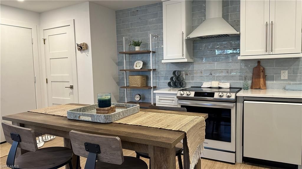 780 10th Ave S, Unit 1, Naples, FL 34102 Photo