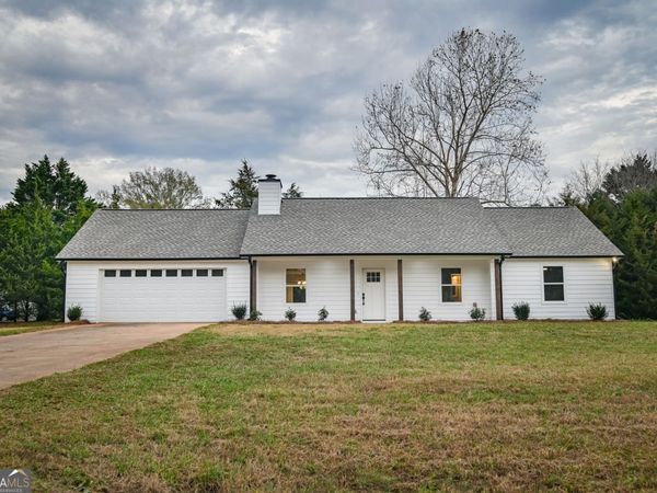52 Deer Run Circle, Newborn, GA 30056