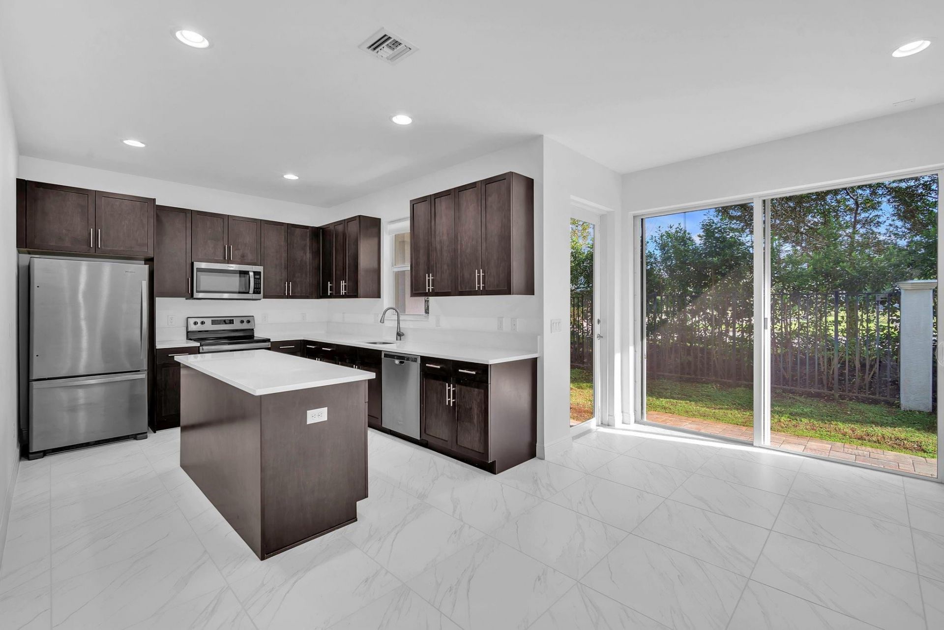 6947 Pines Circle, Unit 21, Coconut Creek, FL 33073 Photo