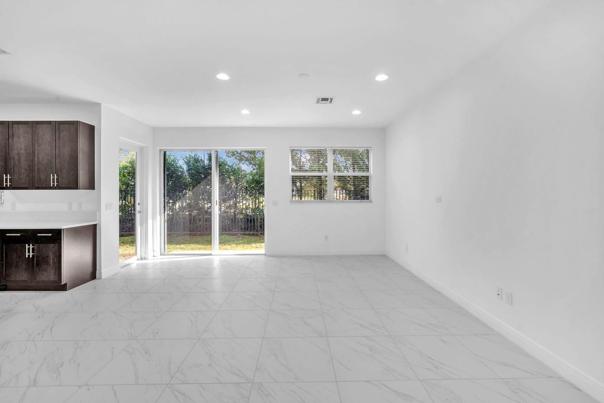 6947 Pines Circle, Unit 21, Coconut Creek, FL 33073 Photo