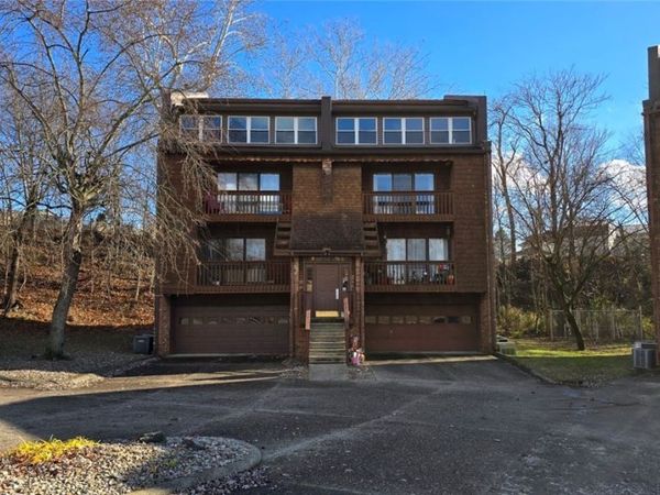 710 Belrock Avenue, Belpre, OH 45714