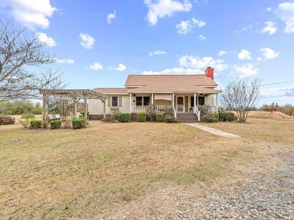 255 W Main Street, Lockesburg, AR 71846