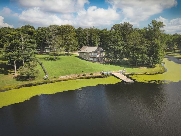 137 Lake Shore Blvd, Coalmont, TN 37313