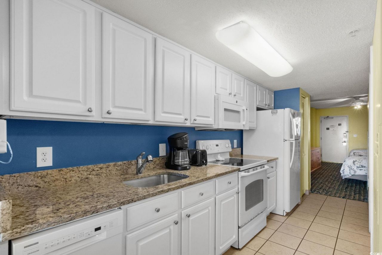 2201 S Ocean Blvd. Photo 15