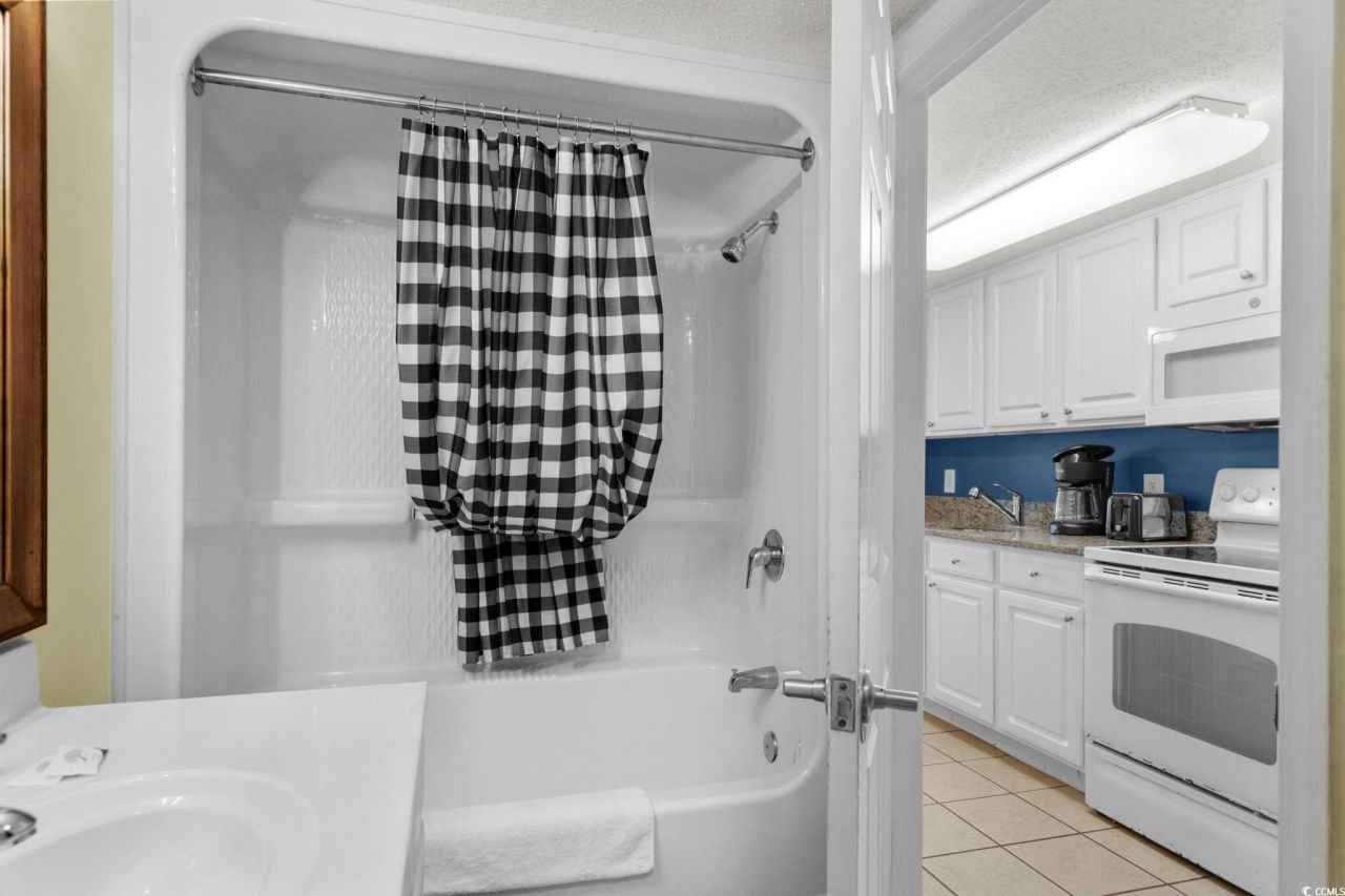 2201 S Ocean Blvd. Photo 27