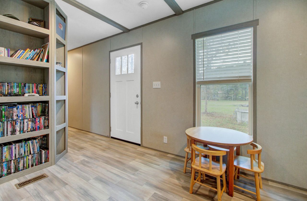 70 Orchid Court Photo 19