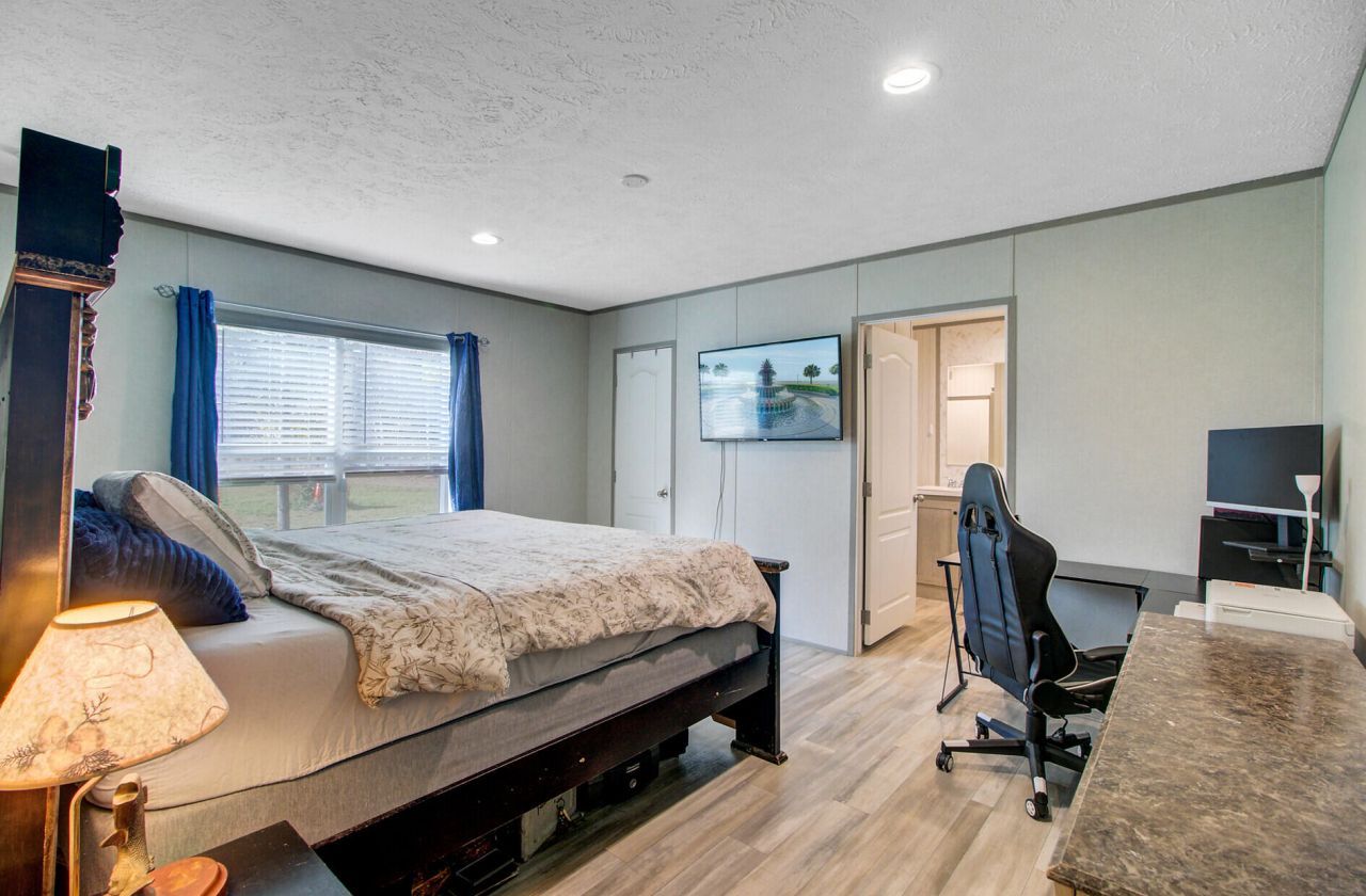 70 Orchid Court Photo 22