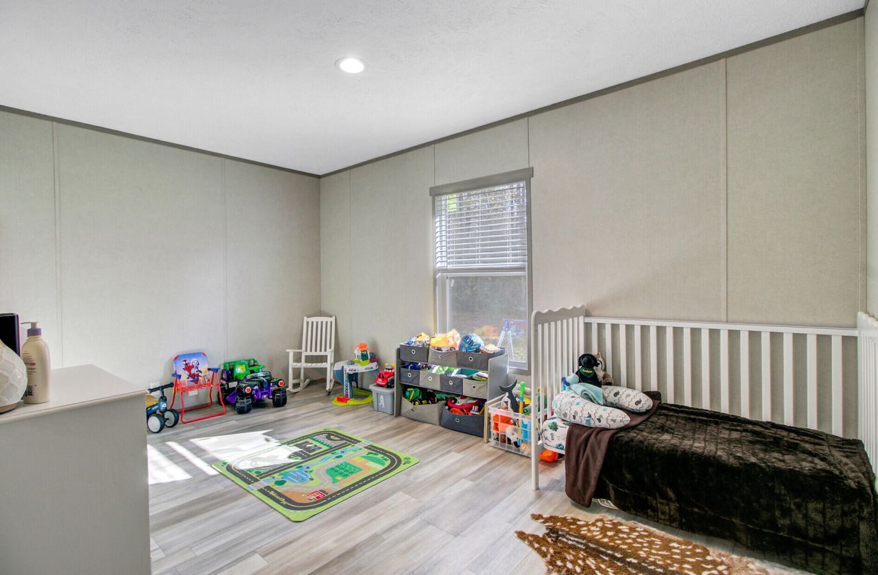 70 Orchid Court Photo 28