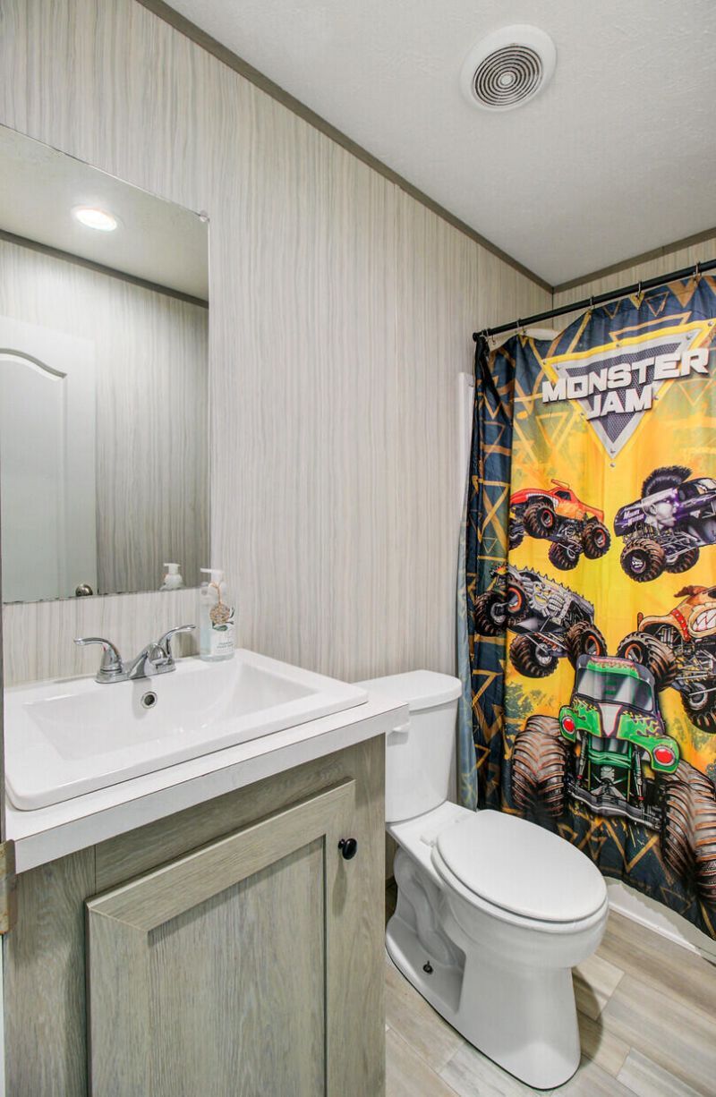 70 Orchid Court Photo 29