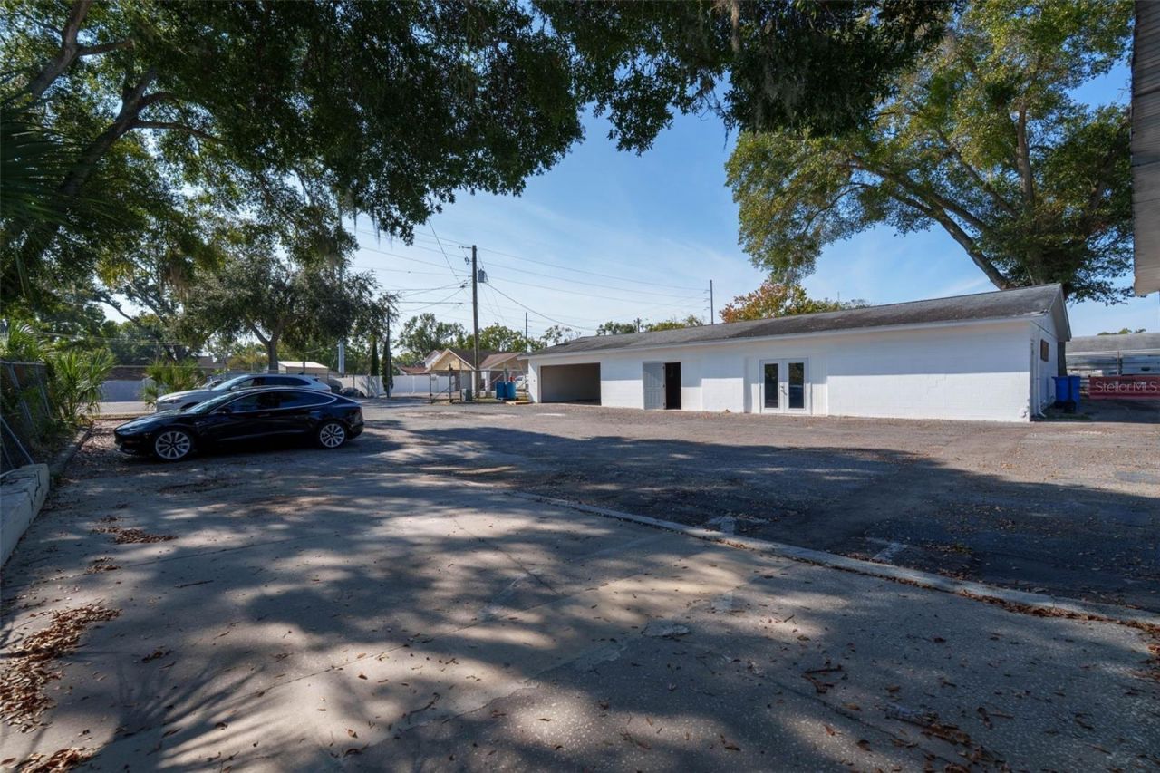 8202 N Armenia Avenue, Tampa, FL 33604 Photo