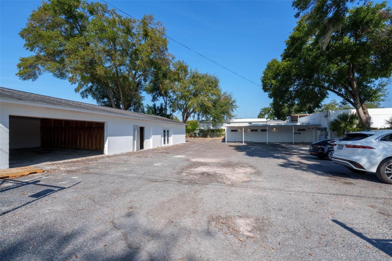 8202 N Armenia Avenue, Tampa, FL 33604 Photo