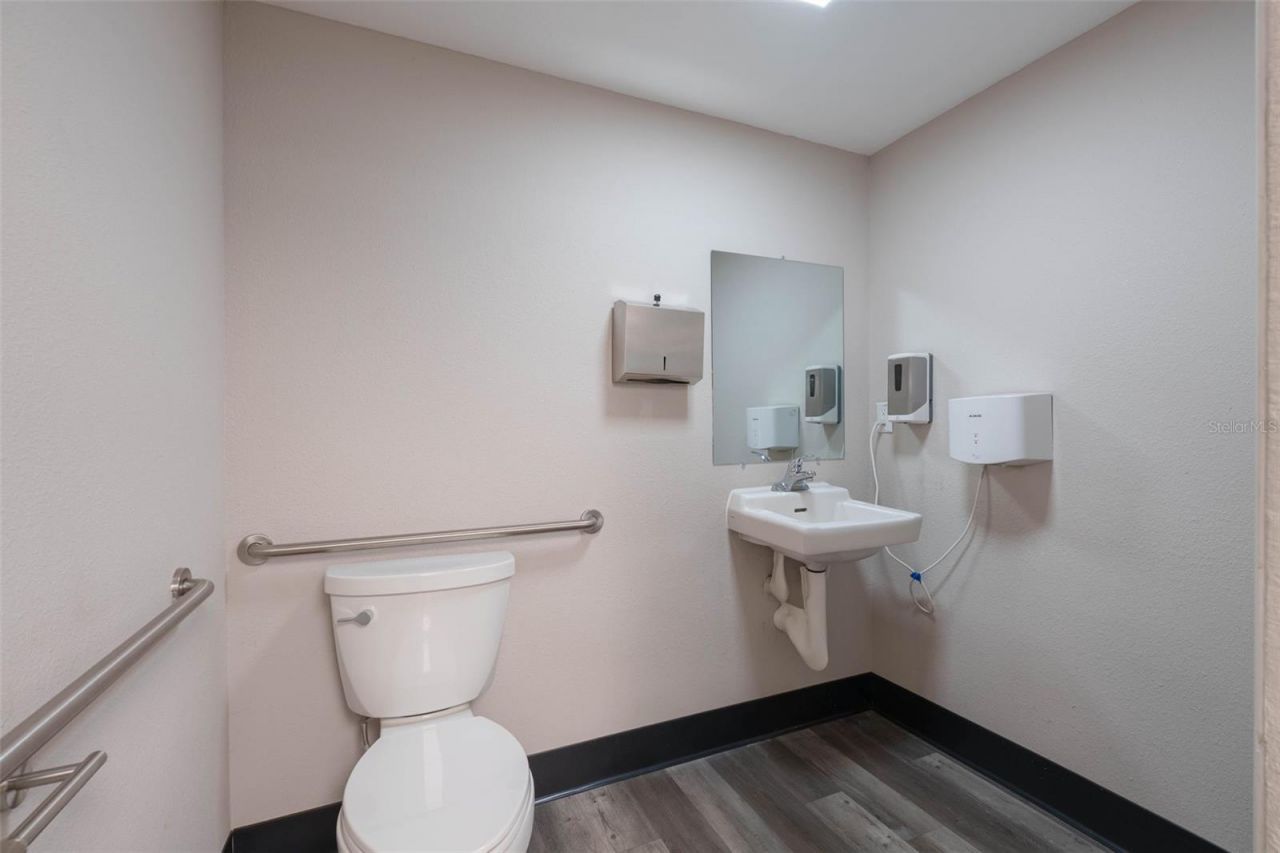 8202 N Armenia Avenue, Tampa, FL 33604 Photo