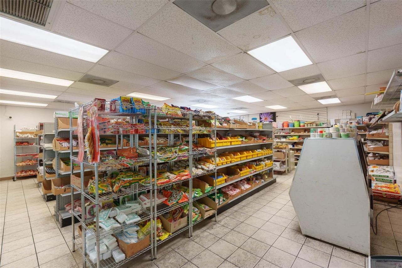 8202 N Armenia Avenue, Tampa, FL 33604 Photo