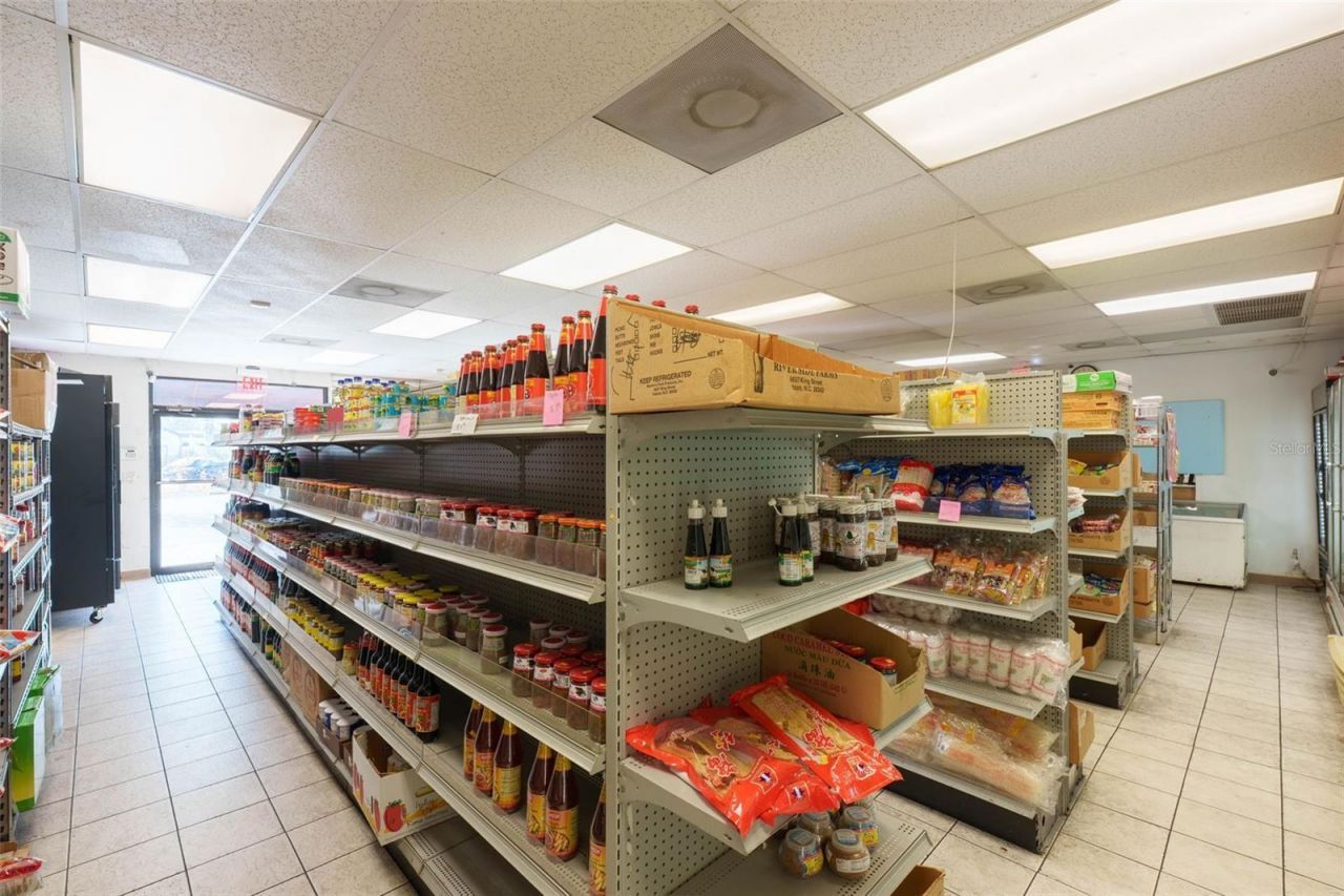 8202 N Armenia Avenue, Tampa, FL 33604 Photo